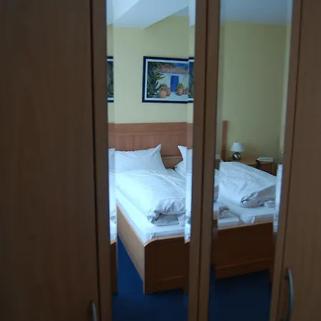 Hotel Johnel
