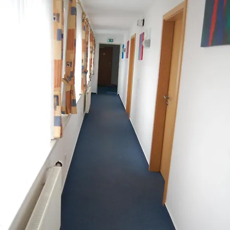 Hotel Johnel 3*
