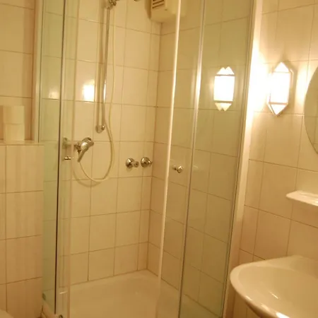 Hotel Johnel 3*